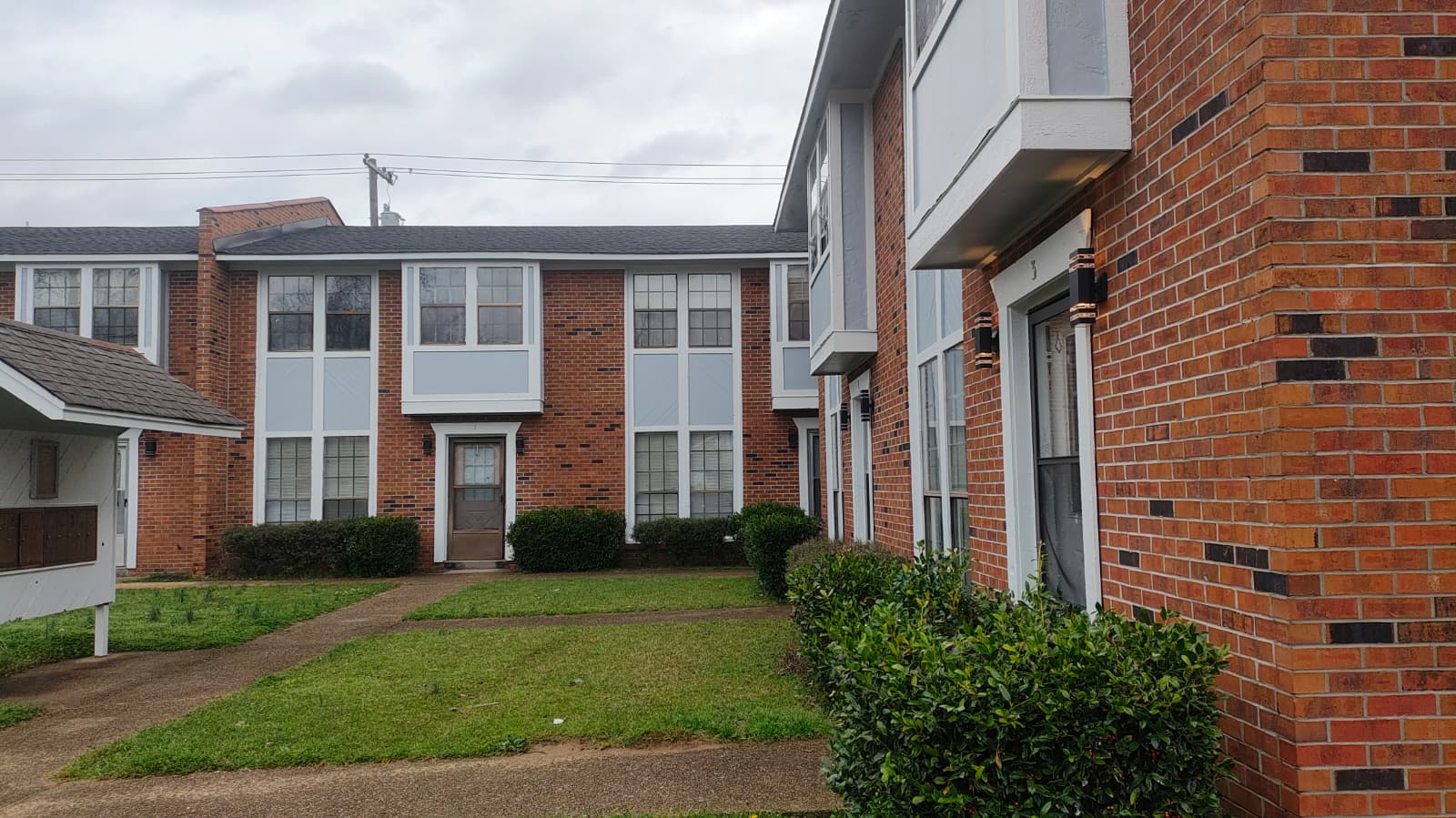 Exterior 8